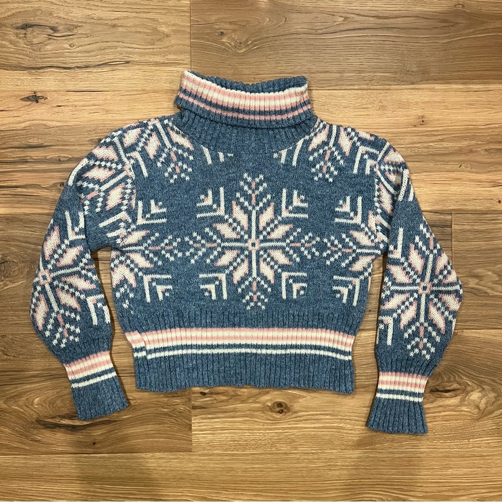 Vintage Womens Light Blue Pink Large Snowflake Sweater